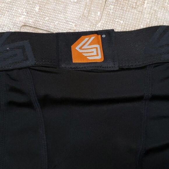 SHOCK DOCTOR BOYS COMPRESSION SHORT NEW  (NO CUP) - Picture 5 of 5